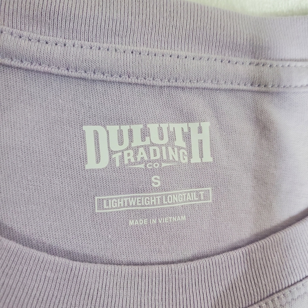 💥 DULUTH TRADING CO. Graphic Tee with Chicken Design - Picture 4 of 8